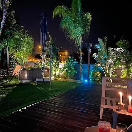 Вилла Sunshine Private Pool Luxury Garden 2' Walk To Kalamies Pernera