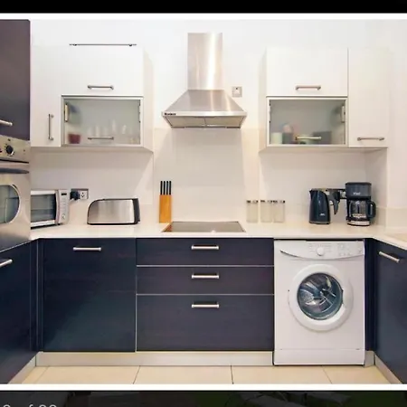 Sunshine Private Pool Luxury Garden 2' Walk To Kalamies Pernera Вилла