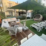 Villa Sunshine Private Pool Luxury Garden 2' Walk To Kalamies Pernera