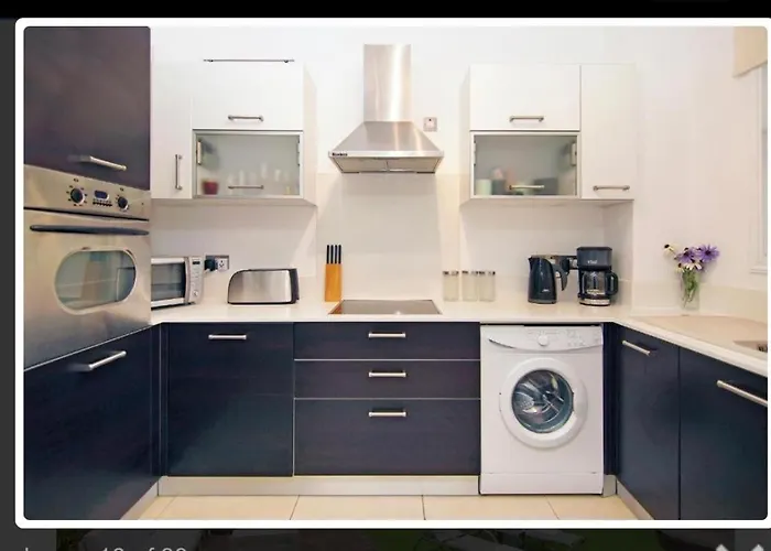 Sunshine Private Pool Luxury Garden 2' Walk To Kalamies Pernera ヴィラ