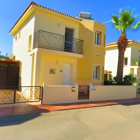 Villa Sunshine Private Pool Luxury Garden 2' Walk To Kalamies Pernera Protaras