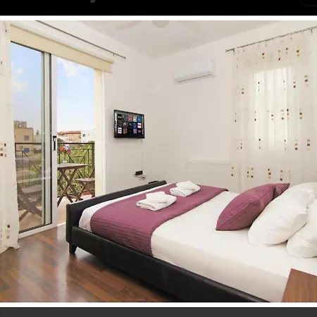 빌라 Sunshine Private Pool Luxury Garden 2min Walk Kalamies Pernera 프로타라스