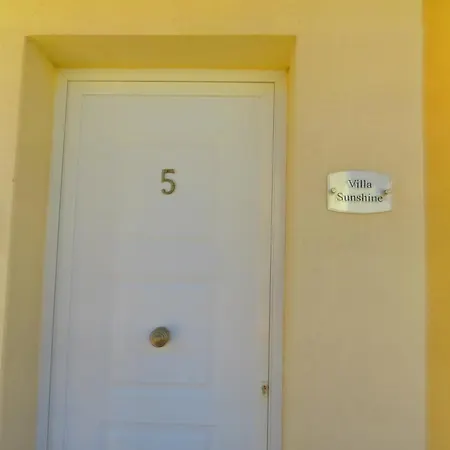 Sunshine Private Pool Luxury Garden 2min Walk Kalamies Pernera *