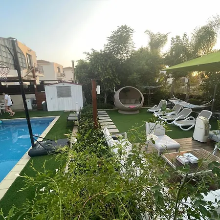 빌라 Sunshine Private Pool Luxury Garden 2min Walk Kalamies Pernera 프로타라스